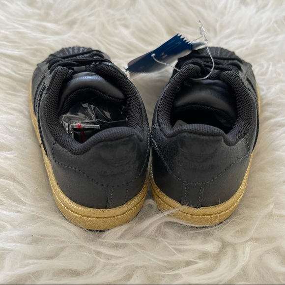 Adidas vintage superstar leather shoes - Picture 3 of 5